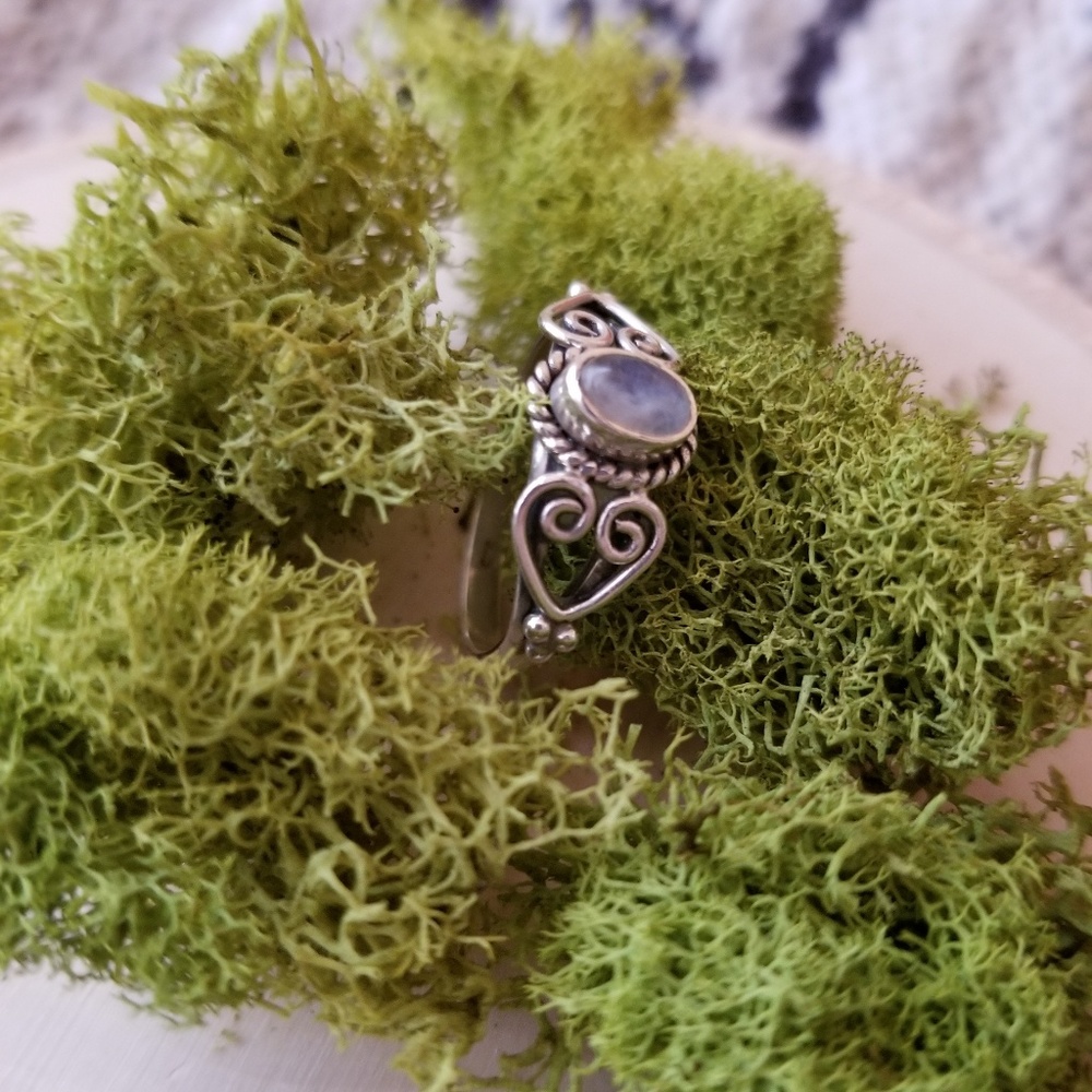Moonstone Ring - Picture 2 of 3